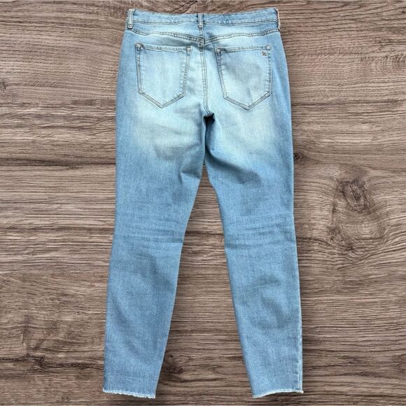 Jessica Simpson High Rise Skinny Ankle Jeans Size 6/28 Lightly Worn - Picture 2 of 8